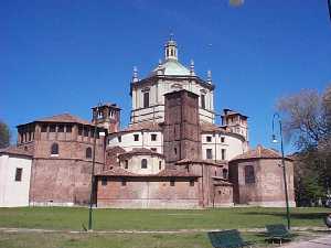 Xtrallusion offers characteristic Bed and Breakfast, B&B, Guest House, Hotel, Albergo and Country Lodge accommodation in Italy. Plus independent self-guided Walking, Adventure, Activity, Skiing and Paragliding Holiday itineraries on the Italian Rivieras, in the Italian Lakes, in the Italian Alps and in some of the most beautiful corners of Italy.